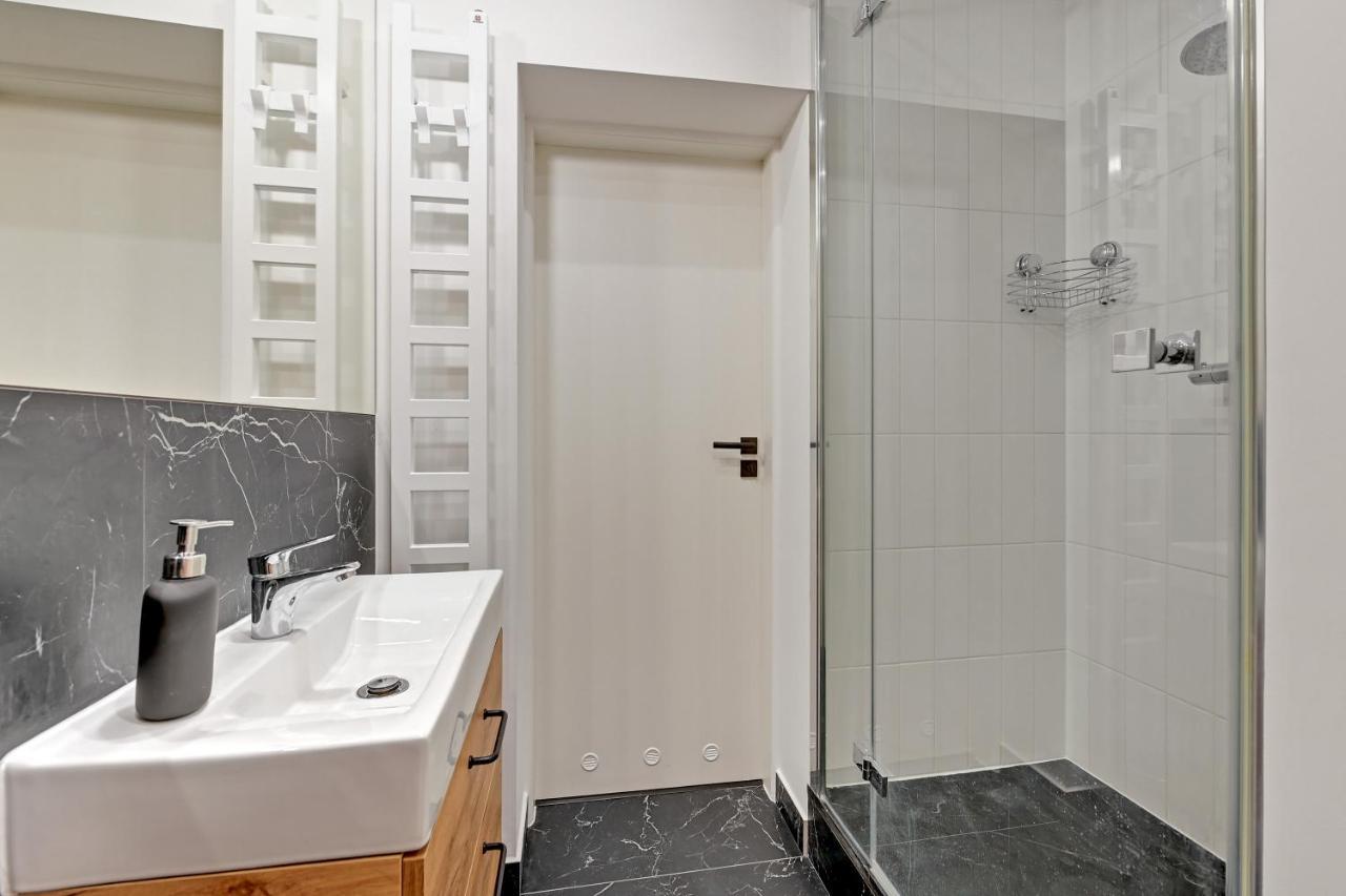Royal Rose - Premium Beach Apartment Sopot Bagian luar foto